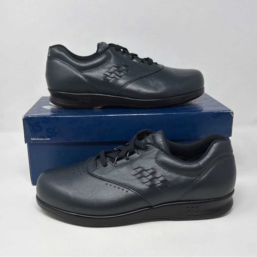 SAS Free Time Womens 9M Navy Leather Walking Shoes USA STORE MODEL